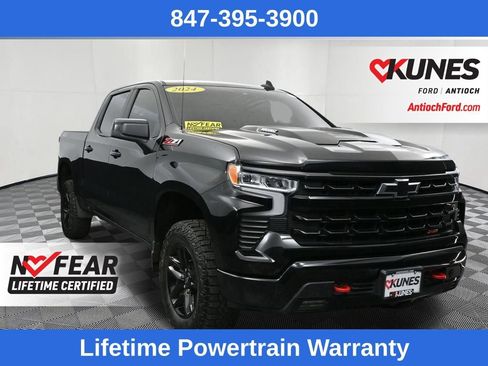 Used 2024 Chevrolet Silverado 1500 LT Trail Boss w/ Convenience Package II AWD/4WD image 1