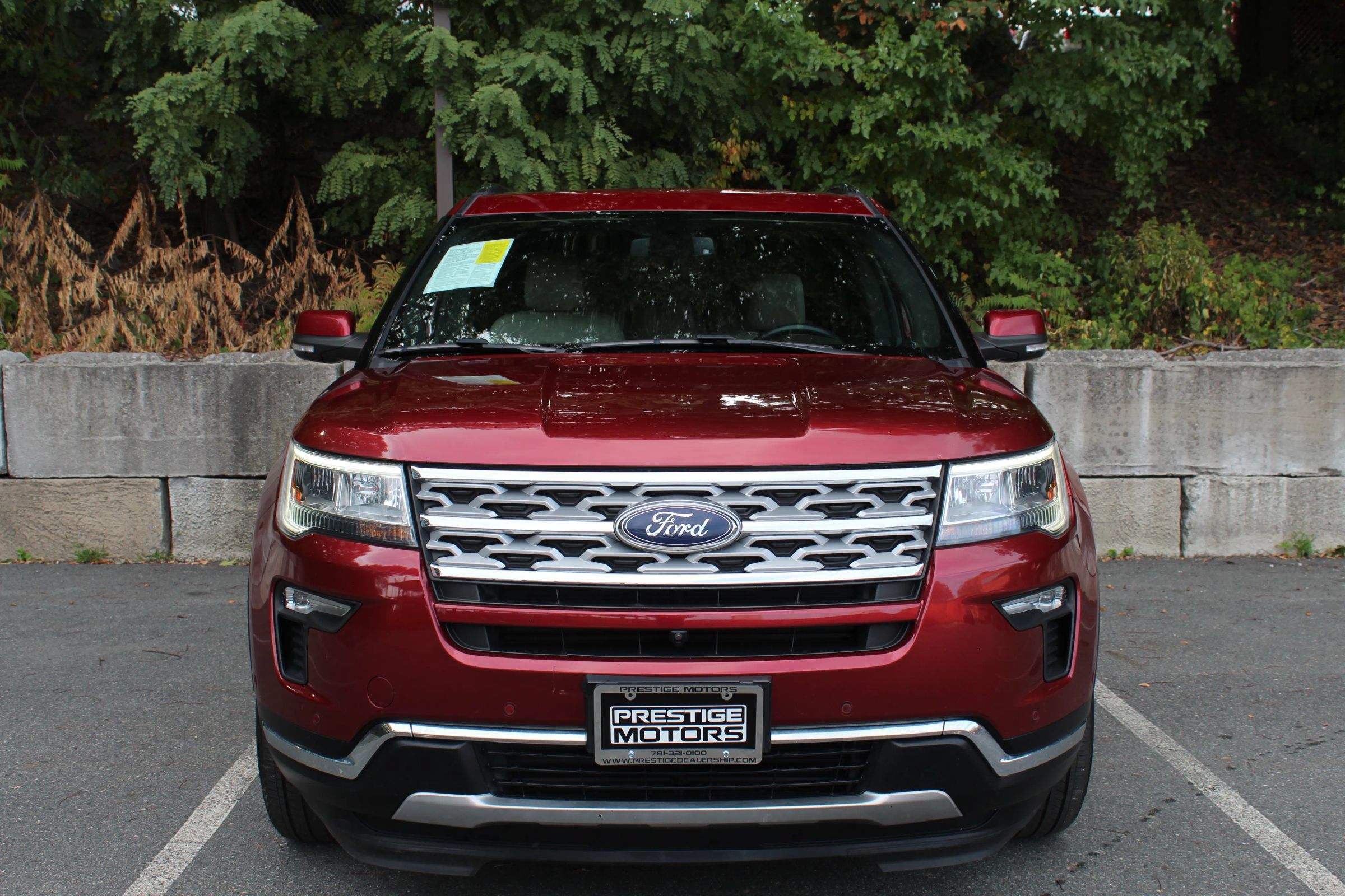 Used 2018 Ford Explorer Limited w/ Equipment Group 301A AWD/4WD image 3