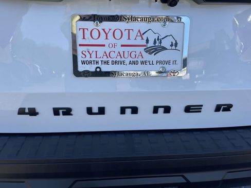 New 2025 Toyota 4Runner SR5 image 7