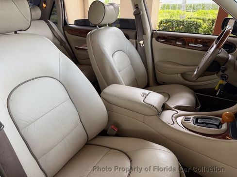 Used 1999 Jaguar XJ8 L RWD image 46
