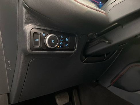 Used 2025 Ford Explorer ST-Line AWD/4WD image 18