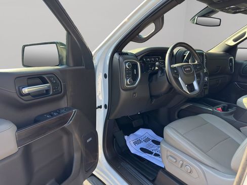 Used 2021 GMC Sierra 1500 SLT w/ SLT Premium Plus Package AWD/4WD image 5