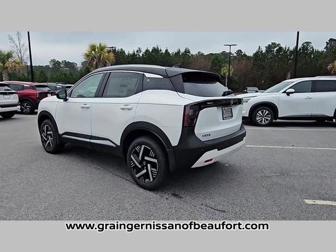 New 2026 Nissan Kicks SV w/ SV Premium Package image 27