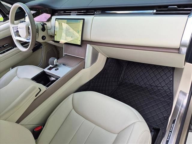 Used 2026 Land Rover Range Rover SE AWD/4WD image 22