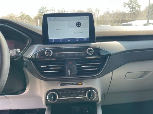 Used 2024 Ford Escape Active image 17