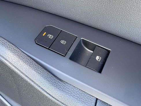 New 2026 Kia Sportage EX image 13