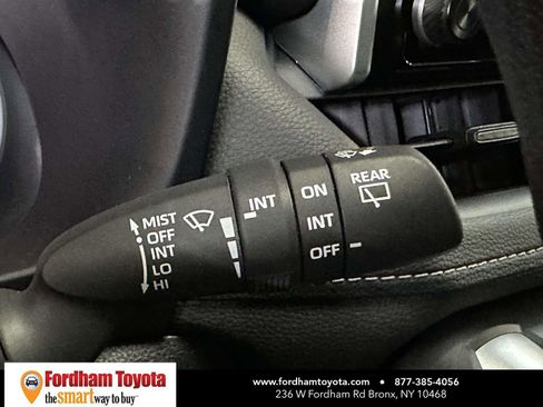 Used 2025 Toyota RAV4 XLE image 31