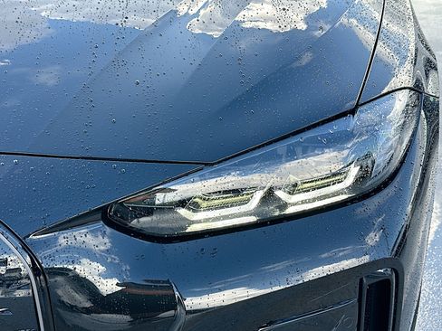 Used 2023 BMW i4 eDrive40 w/ M Sport Package RWD image 30
