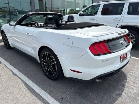 Used 2022 Ford Mustang Premium RWD image 6