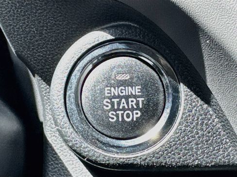 Used 2024 Subaru Crosstrek 2.0i Premium AWD/4WD image 18