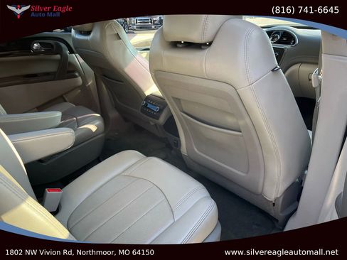 Used 2016 Buick Enclave Premium image 11
