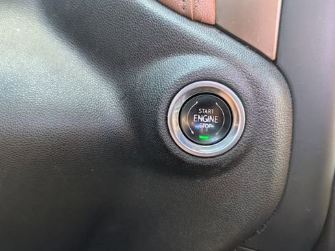 Used 2019 Chevrolet Silverado 1500 High Country AWD/4WD image 27