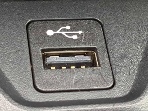 Used 2023 BMW M2 image 31