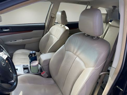 Used 2014 Subaru Outback 3.6R Limited image 3
