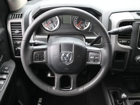 Used 2018 RAM 2500 Tradesman w/ Chrome Appearance Group image 19