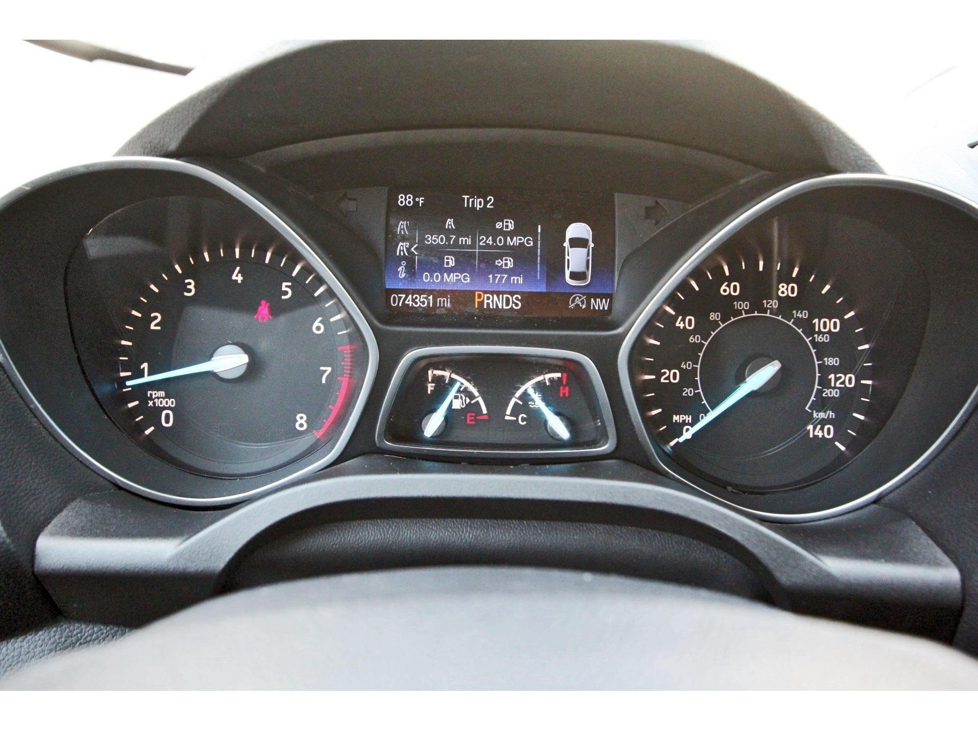 Used 2019 Ford Escape SE FWD image 16