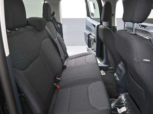 Used 2025 Ford Maverick XL FWD image 10