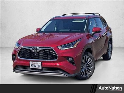 Used 2022 Toyota Highlander Platinum