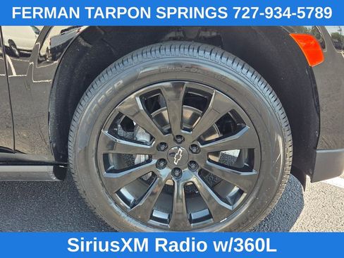 Certified 2021 Chevrolet Suburban High Country w/ Premium Package image 14