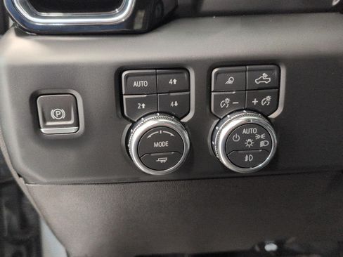 Used 2023 GMC Sierra 1500 Denali w/ Technology Package AWD/4WD image 11