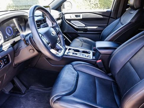 Used 2023 Ford Explorer ST w/ Equipment Group 401A AWD/4WD image 18