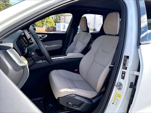 Used 2026 Volvo XC60 B5 Plus w/ Protection Package Premier AWD/4WD image 28