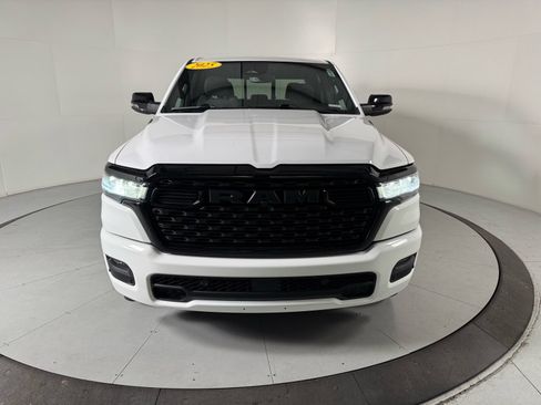 Used 2025 RAM 1500 Big Horn AWD/4WD image 8