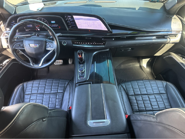 Certified 2024 Cadillac Escalade ESV V w/ LPO, ONYX Package AWD/4WD image 5