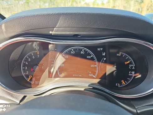 Used 2022 Jeep Grand Cherokee Limited w/ Trailer Tow Group IV image 21