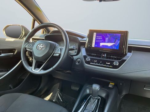 Used 2024 Toyota Corolla SE w/ SE Package FWD image 14