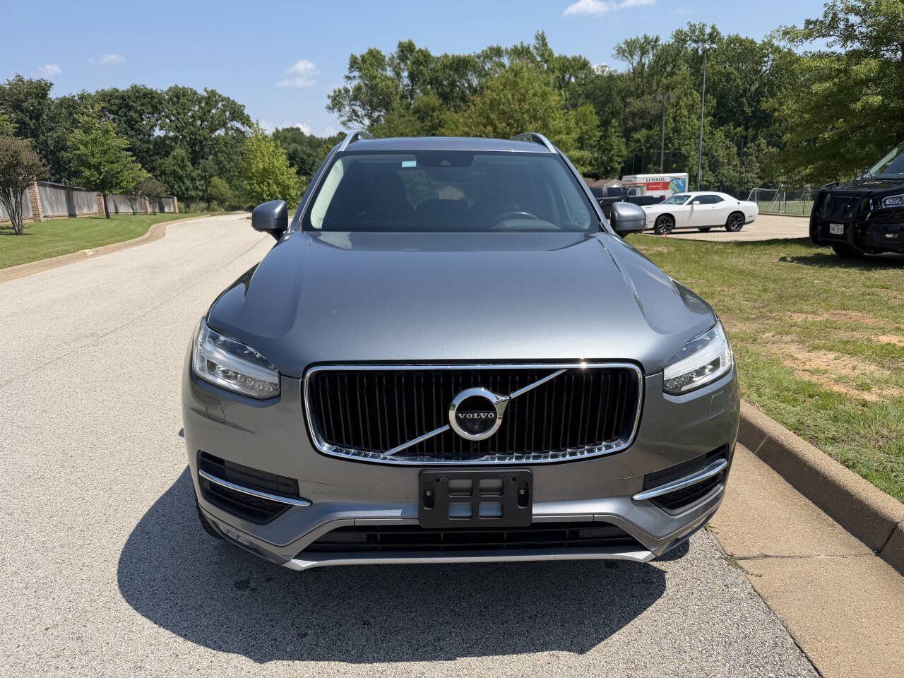 Used 2018 Volvo XC90 T6 Momentum w/ Convenience Package AWD/4WD image 5