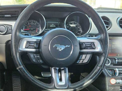 Used 2015 Ford Mustang Premium RWD image 17