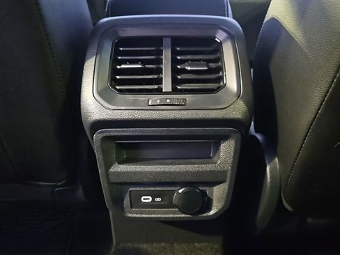 Used 2024 Volkswagen Tiguan SEL R-Line image 29