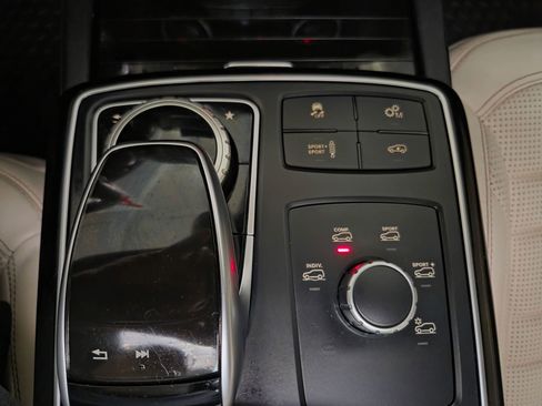 Used 2018 Mercedes-Benz GLE 63 AMG S image 25