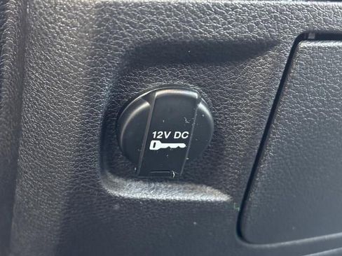 Used 2014 RAM 1500 Express image 17