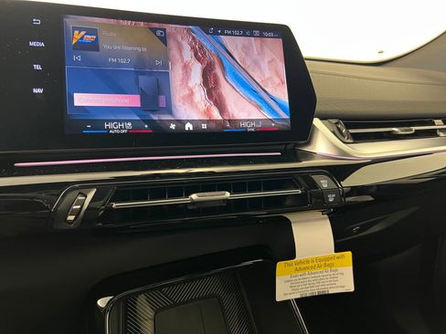 Used 2025 BMW X2 xDrive28i w/ Premium Package AWD/4WD image 28