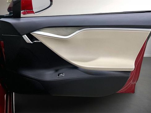 Used 2017 Tesla Model S 75 image 27