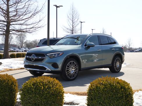 New 2026 Mercedes-Benz GLC 300 4MATIC image 3