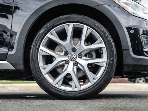 Used 2019 Volkswagen Golf Alltrack SE AWD/4WD image 16