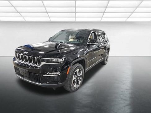 Used 2023 Jeep Grand Cherokee 4WD 4xe image 8