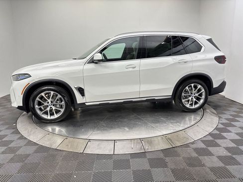 New 2026 BMW X5 xDrive40i AWD/4WD image 16