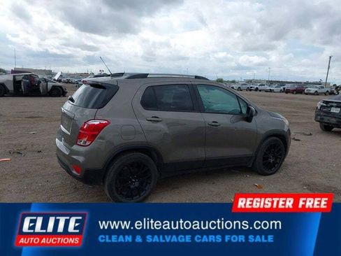 Used 2021 Chevrolet Trax LT w/ Sport Edition image 26