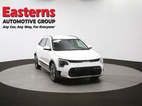 Used 2023 Kia Niro Wind w/ Wind Preserve Package FWD image 50