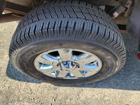 Used 2014 Ford F150 XLT w/ Equipment Group 302A Luxury AWD/4WD image 26