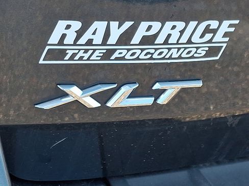 Certified 2023 Ford Explorer XLT image 30