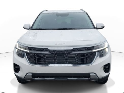 New 2026 Kia Seltos S image 2