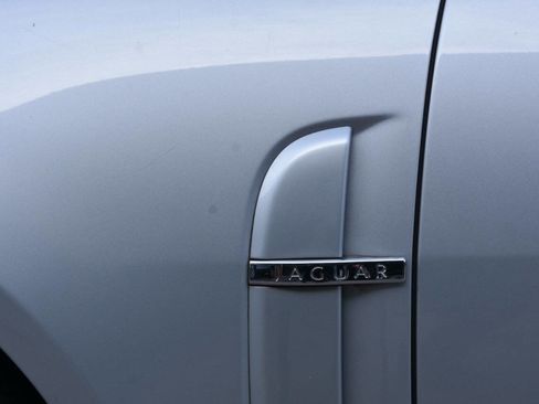 Used 2009 Jaguar XF Luxury image 14