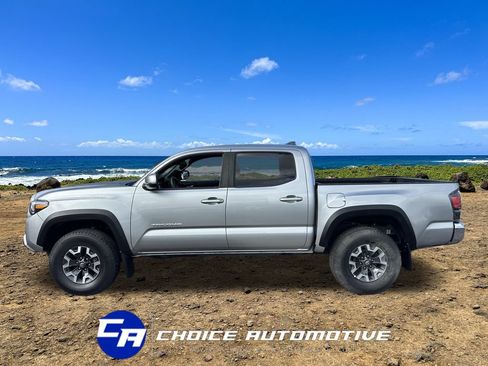 Used 2023 Toyota Tacoma TRD Off-Road AWD/4WD image 3