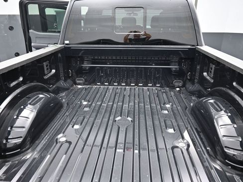 New 2025 Ford F250 XLT w/ 360-Degree Camera Package image 19