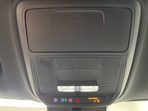 New 2026 GMC Acadia AT4 w/ Luxury Package AWD/4WD image 21
